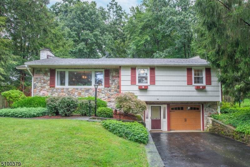 34 Summit Rd - Photo 1
