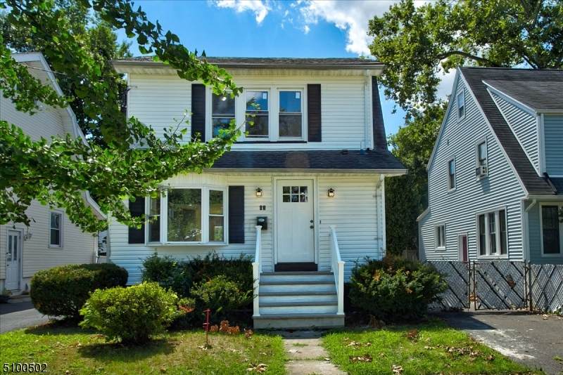 43 Davis Ave - Photo 1