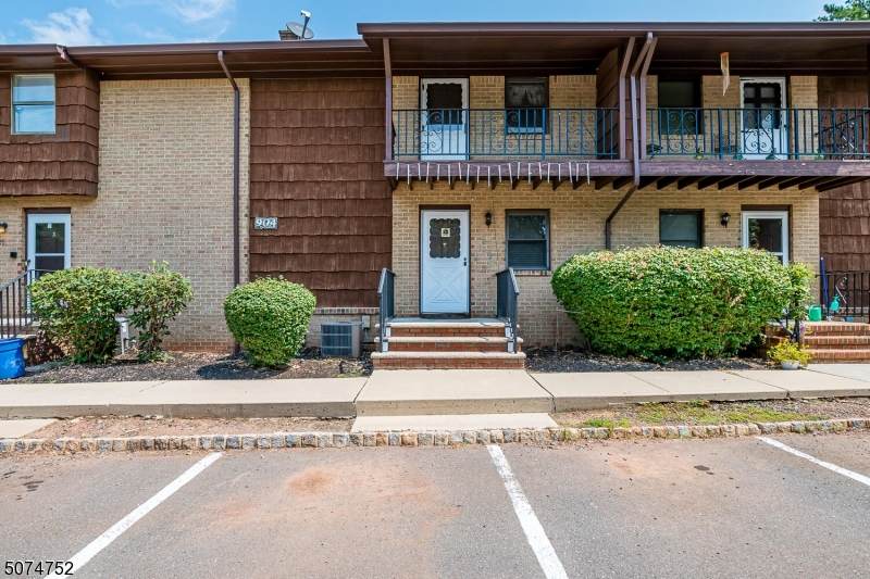 904 Renate Dr - Photo 1