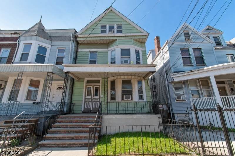 79 Oak St - Photo 1