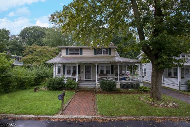 9 Budd Ave - Photo 1