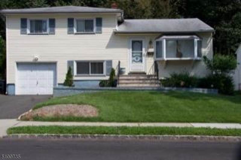 298 Mclean Pl - Photo 1