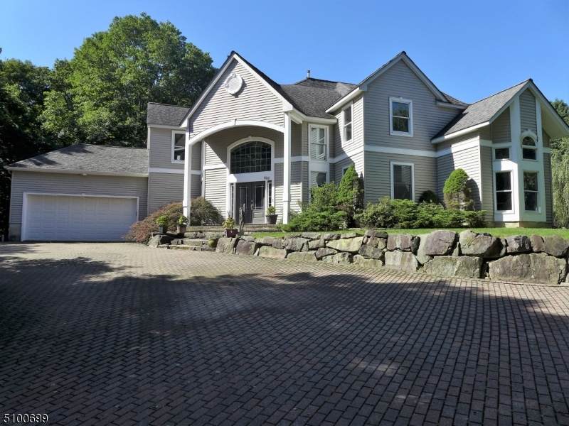 605 Snake Den Rd - Photo 1