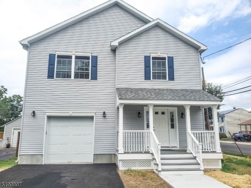 223 Thompson Ave - Photo 1
