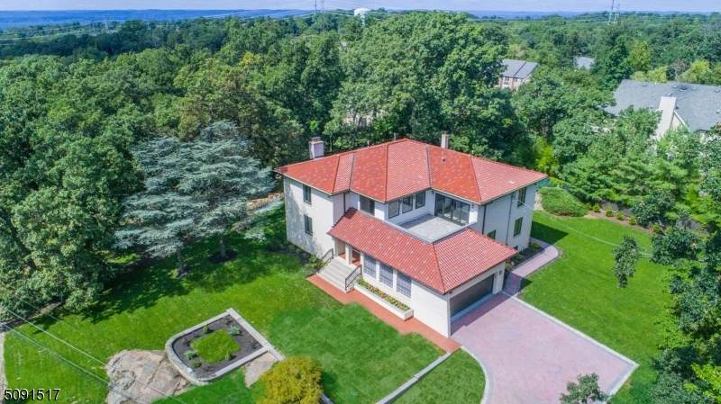 38 Woodmere Rd - Photo 1