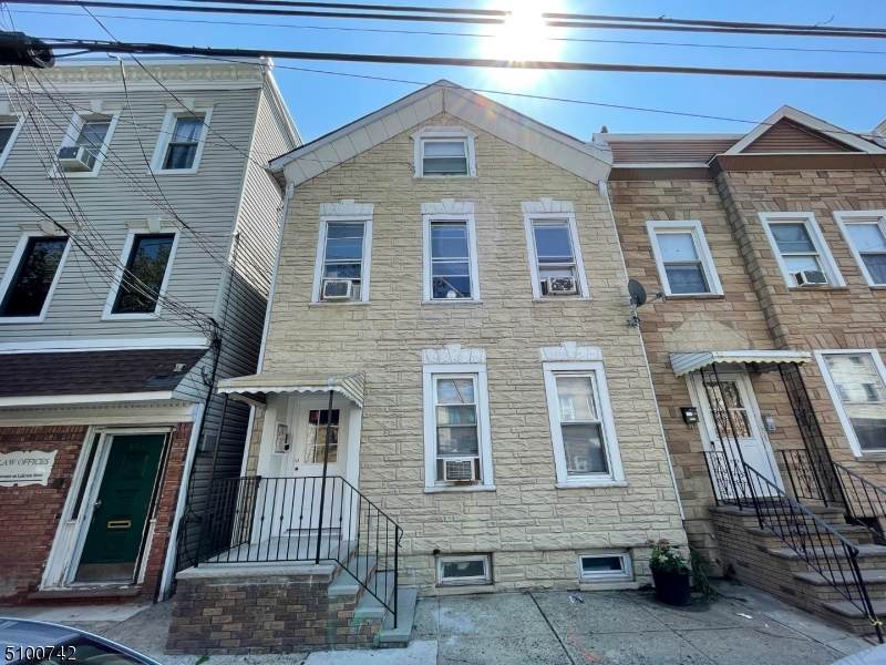146 Adams St - Photo 1
