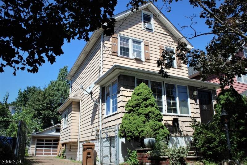 214 W 15th St - Photo 1