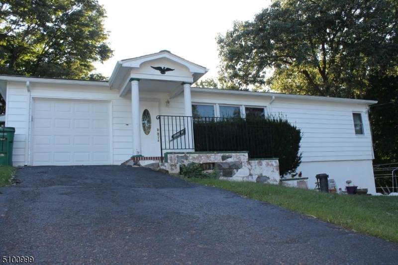 18 Overlook Rd - Photo 1