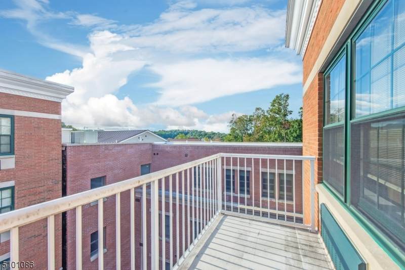 7 Prospect St - Photo 1