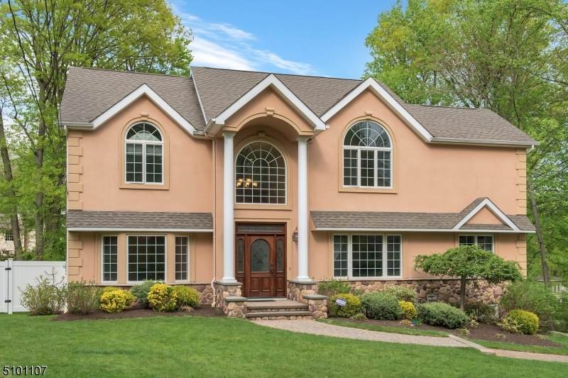 1051 Sunny Slope Dr - Photo 1