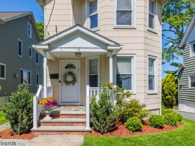 16 Maple Ave - Photo 1