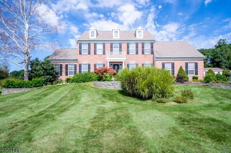 4 Tracey Ln - Photo 1