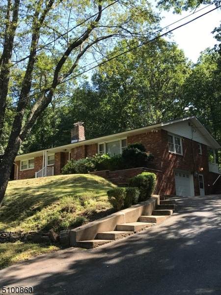 4 Olden Ave - Photo 1