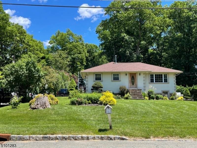 35 Kynor Ave - Photo 1