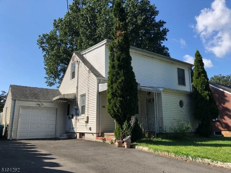 565 Richfield Ave - Photo 1