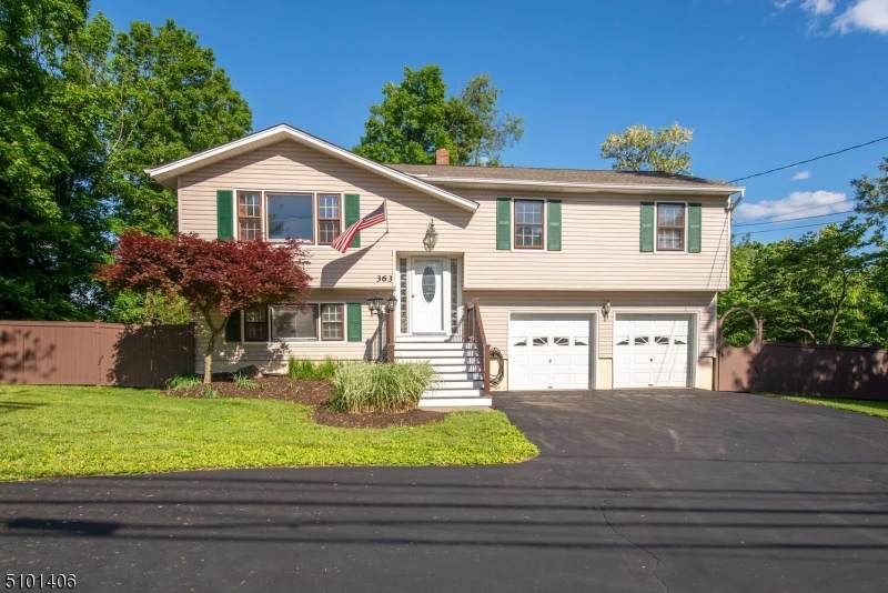 363 Oak Ridge Rd - Photo 1
