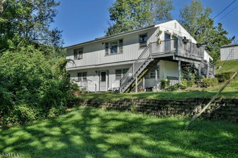25 Ivy Pl - Photo 1