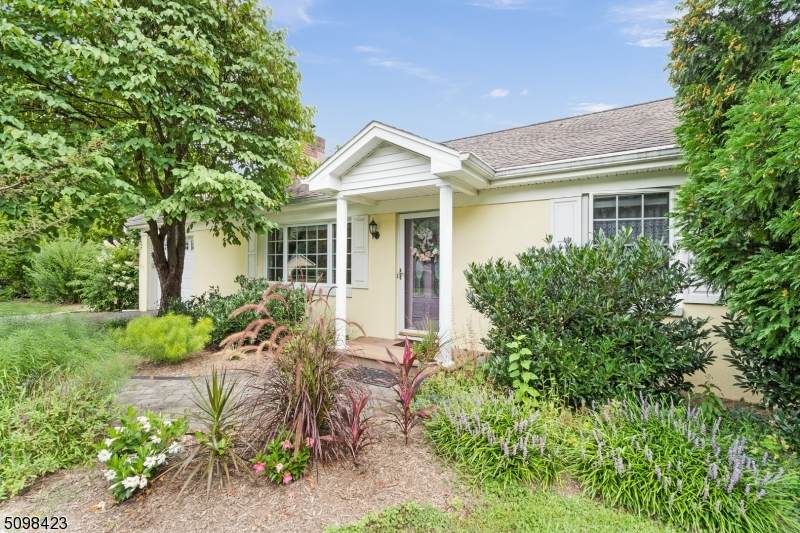 46 Spencer Rd - Photo 1