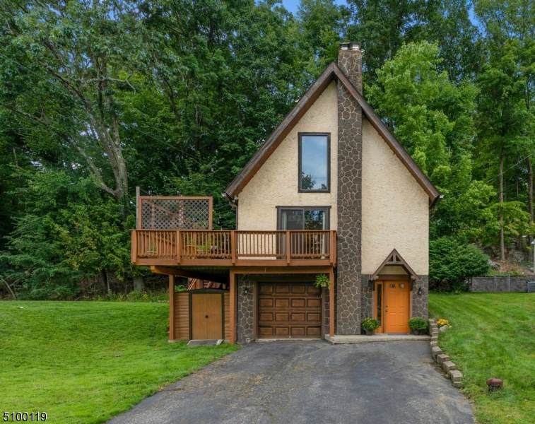 10 Schwarz Blvd - Photo 1