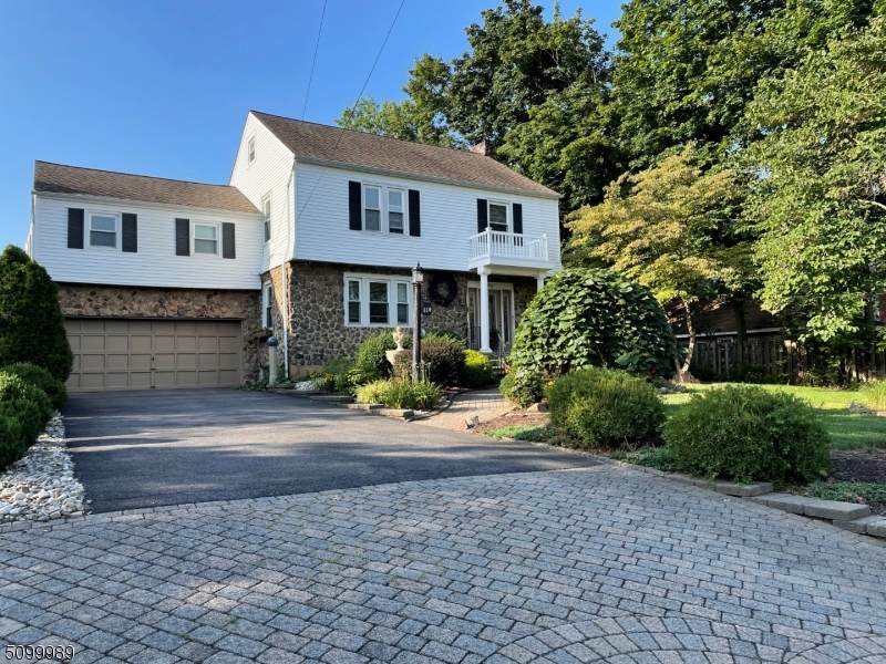 610 Perlee Ave - Photo 1