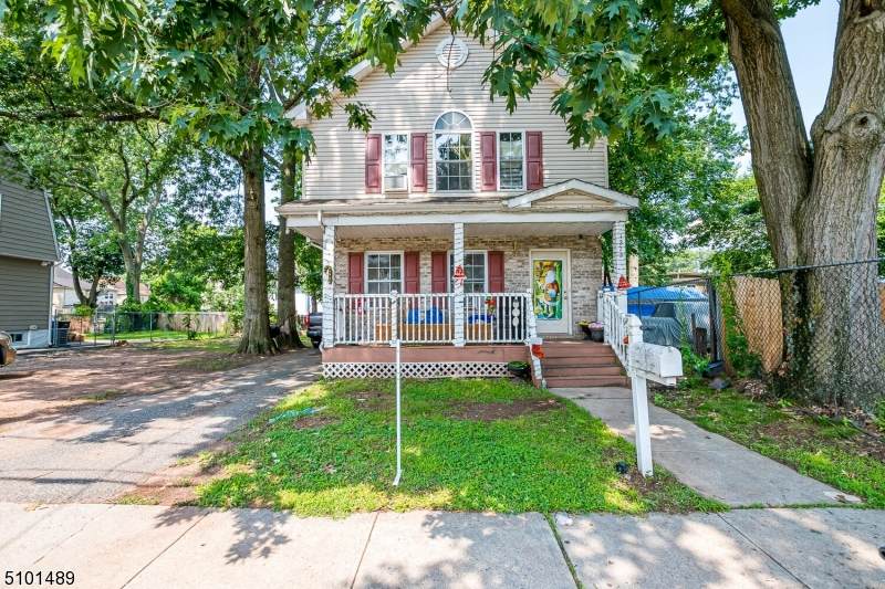 1222 Clinton Pl - Photo 1