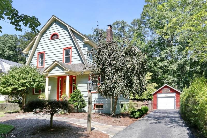 155 Woodland Ave - Photo 1