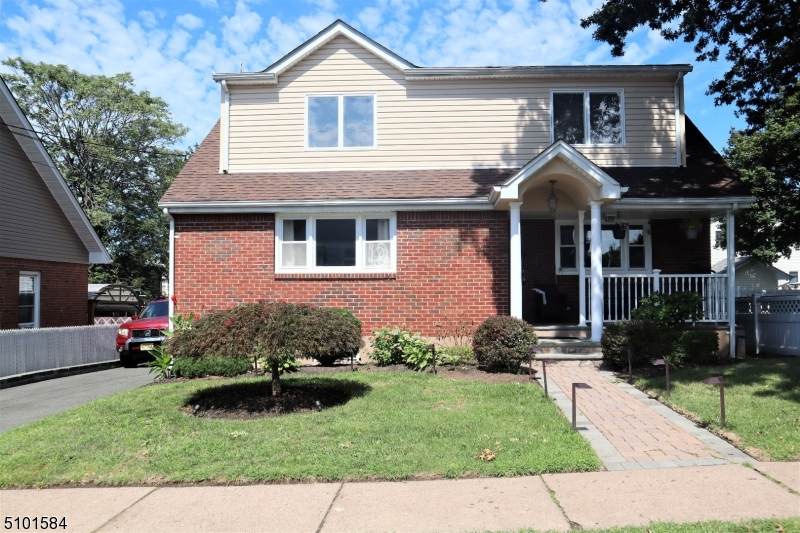 49 Summit Ave - Photo 1