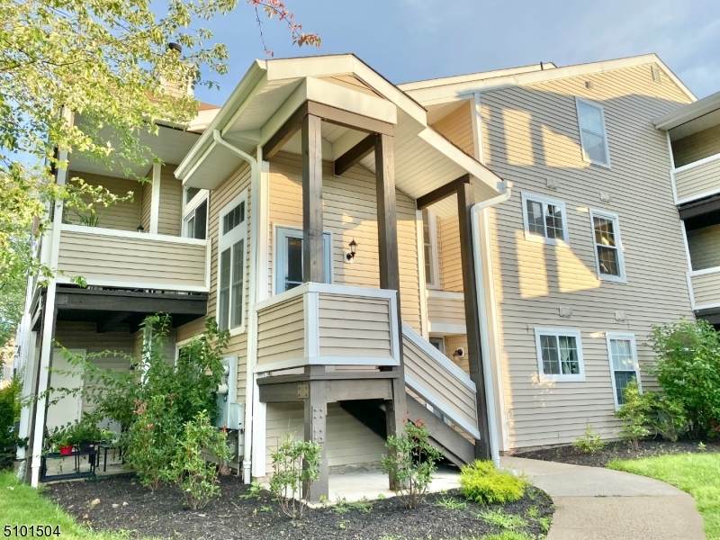 201 Broadmoor Court Unit 5 - Photo 1
