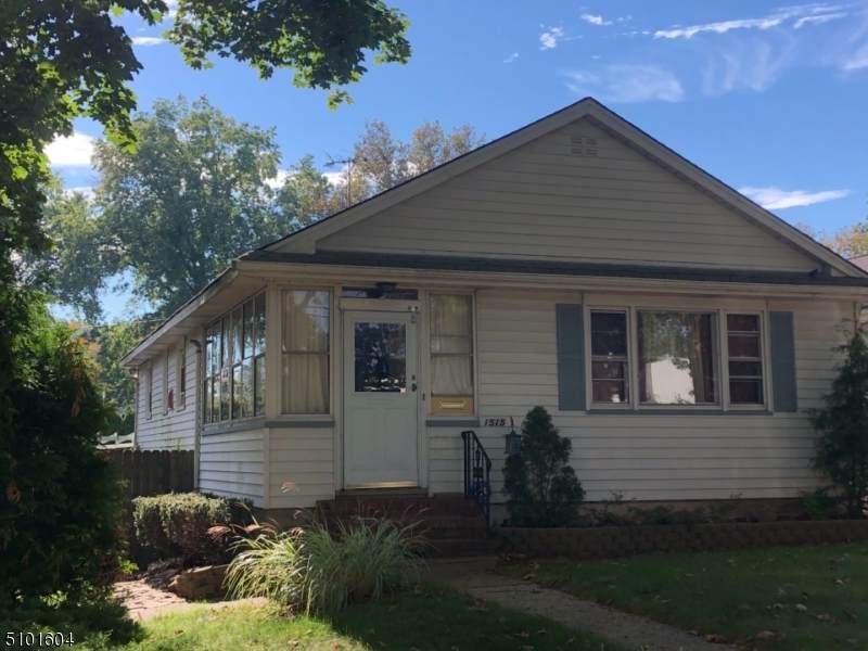 1515 Bedford St - Photo 1