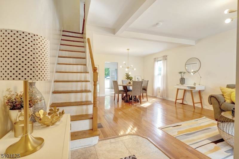 23 Linden Ave - Photo 1