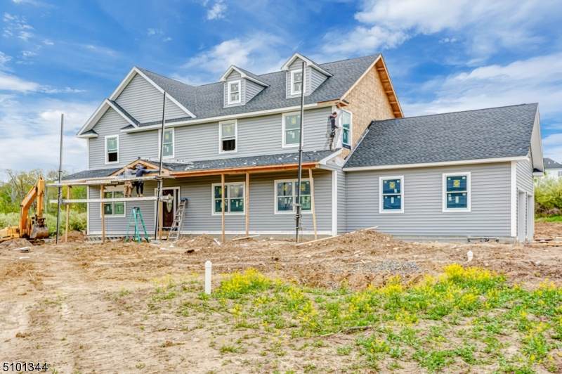 111 Barton Hollow Rd - Photo 1