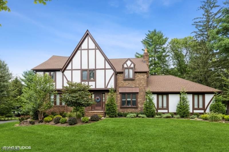 187 Gould Ave - Photo 1