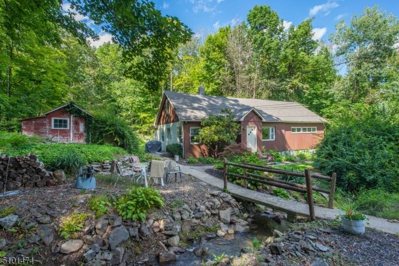 12 Neilson Rd - Photo 1