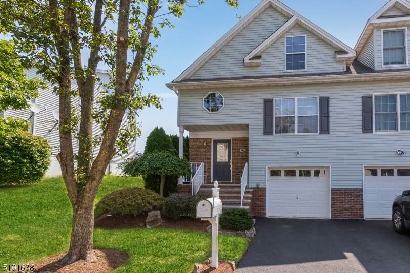 1219 Francyne Way - Photo 1