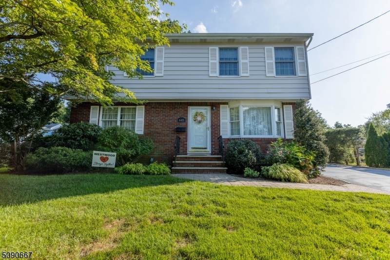 645 Repetti St - Photo 1