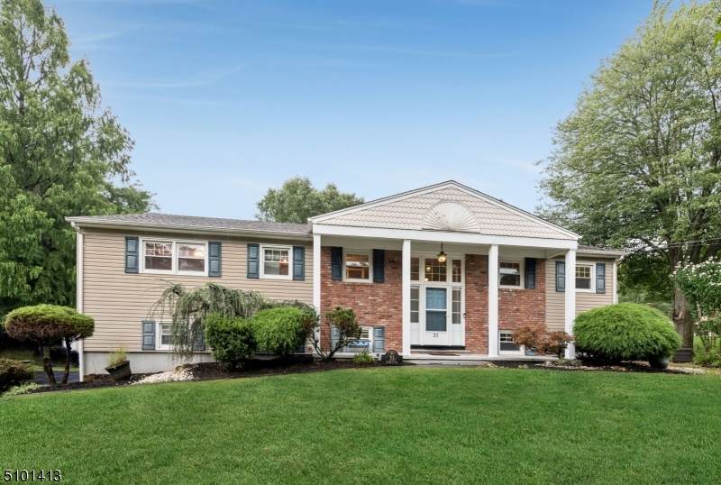 31 Sears Pl - Photo 1
