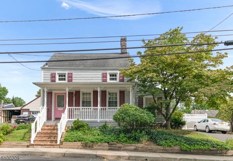 294 Prospect St - Photo 1