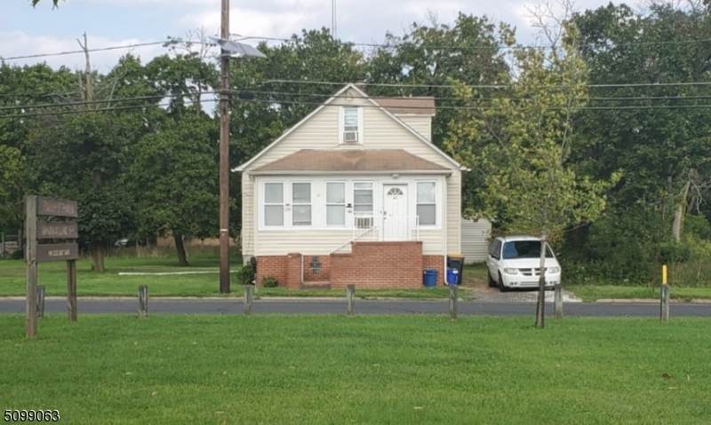 91 Matilda Ave - Photo 1