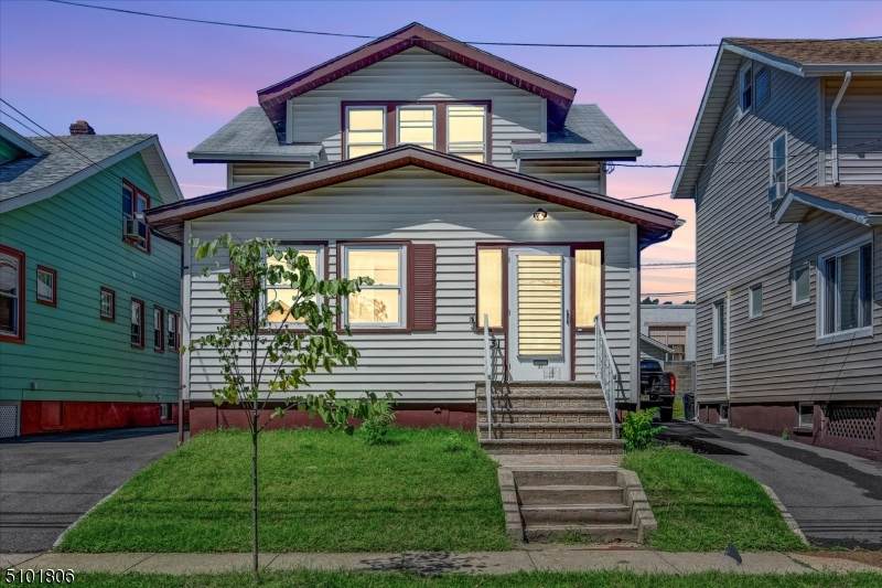 31 Hughes St - Photo 1