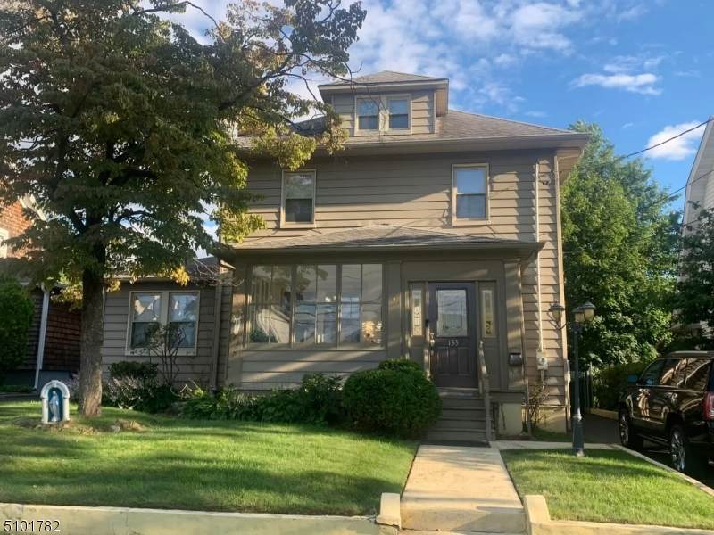 133 Luddington Ave - Photo 1