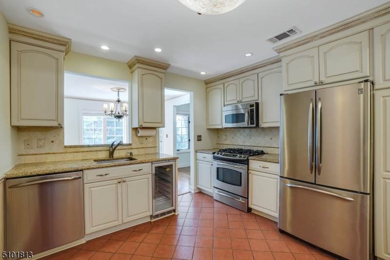 213 Terrace Dr - Photo 1