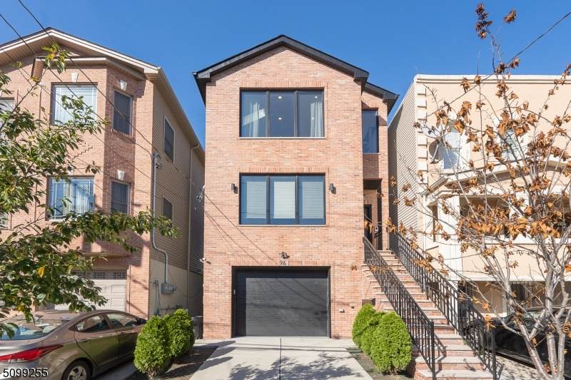 94 Zabriskie Street - Photo 1