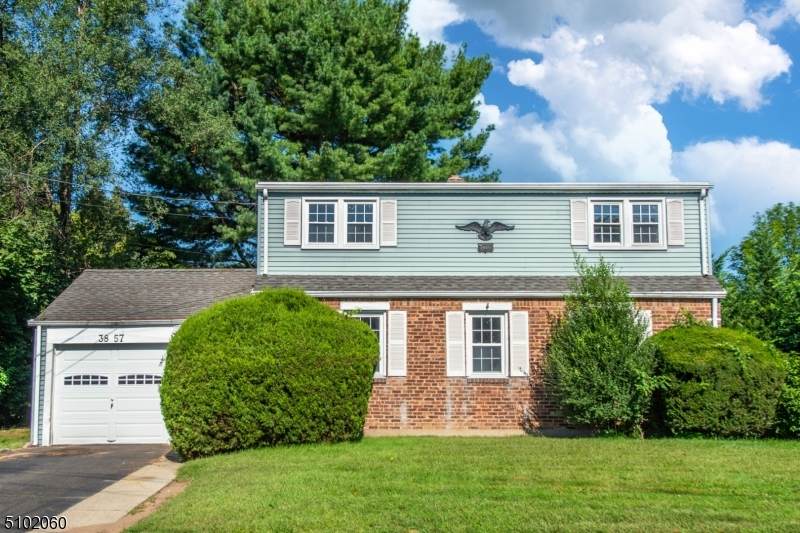 38 Van Duren Ave - Photo 1