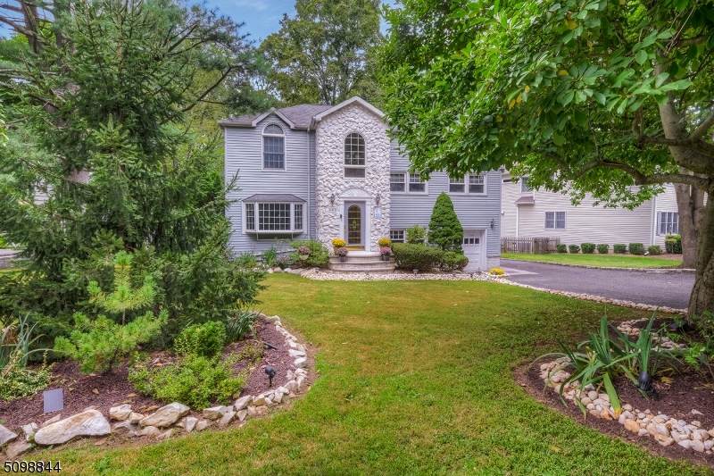 123 Woodland Rd - Photo 1