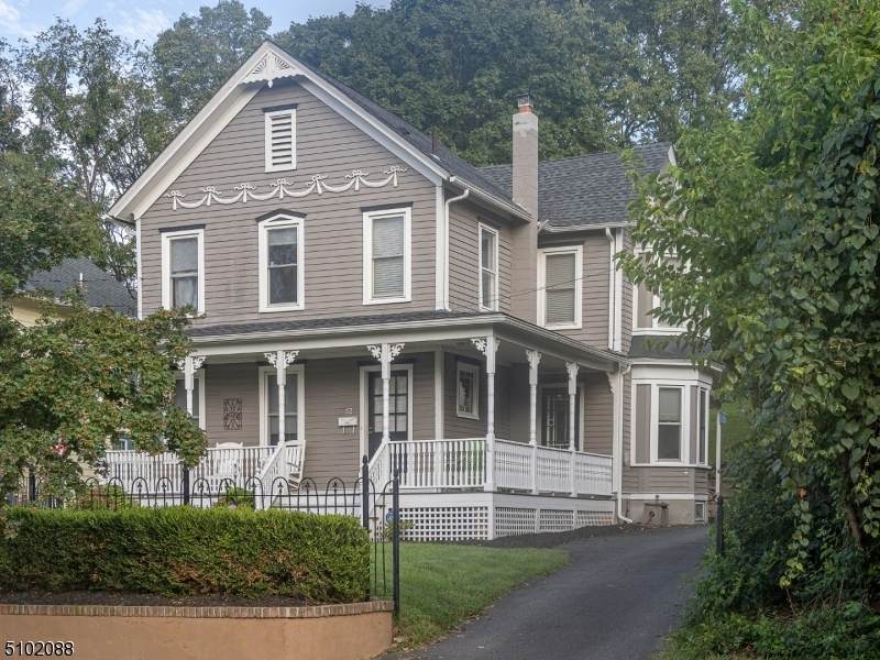 52 W Main St - Photo 1