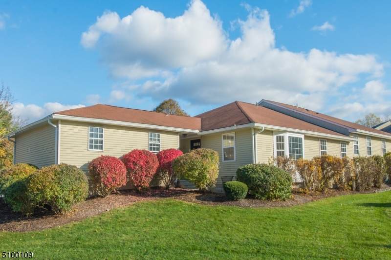 100 Brandywyne Dr - Photo 1