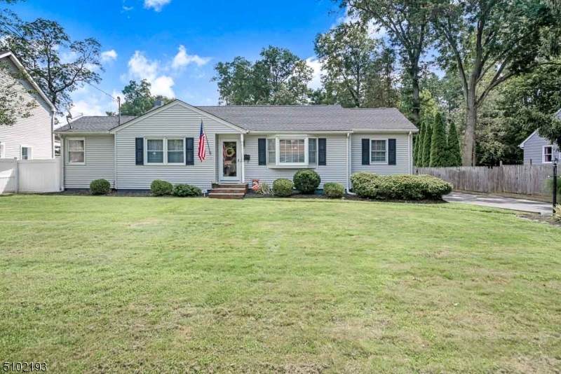 203 Greenbrook Rd - Photo 1