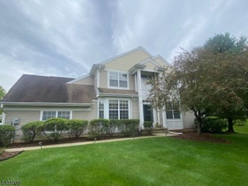 1129 Highland Ct - Photo 1