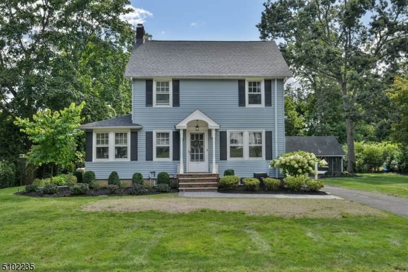 152 Hill Street - Photo 1