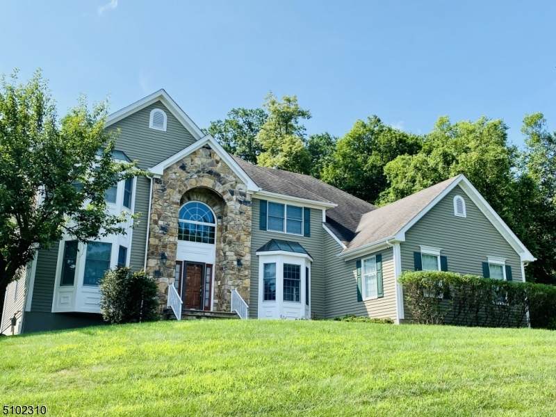 18 Talmadge Ln - Photo 1